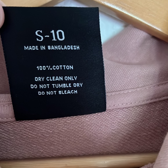 Pink Hoodie - Picture 4 of 4